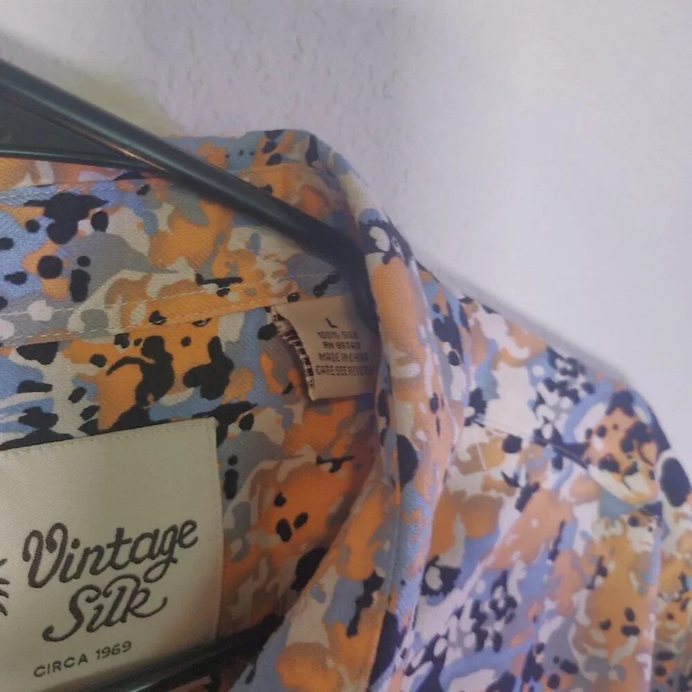 Vintage Silk Circa 1969 Multicolor Polo Vintage Beautiful Shirt 100% Silk - Picture 8 of 11